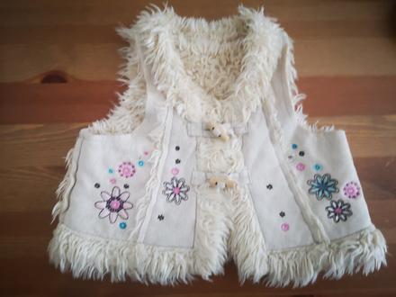 Veštička folklórna, 74