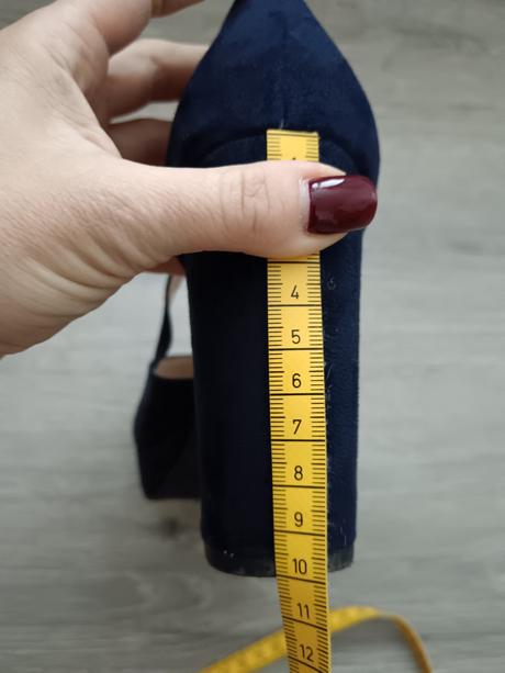 Krásne topánky, graceland,37