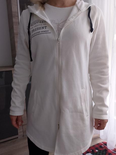 Biela mikina, gate,l