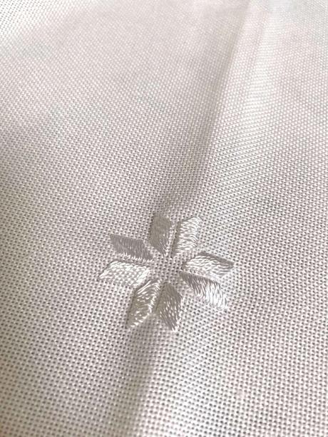 Veľký sviatočný luxusný obrus,