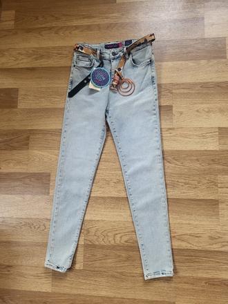 Nove rifle s opaskom a visackou, 50 zlava, 30 / m