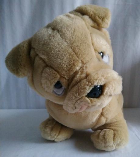 Plyšový svetlo hnedý pes buldoček, 32 cm,