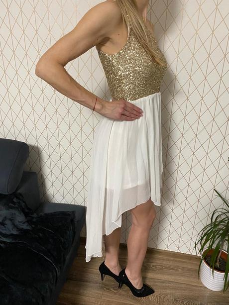 Spoločenské šaty, 38