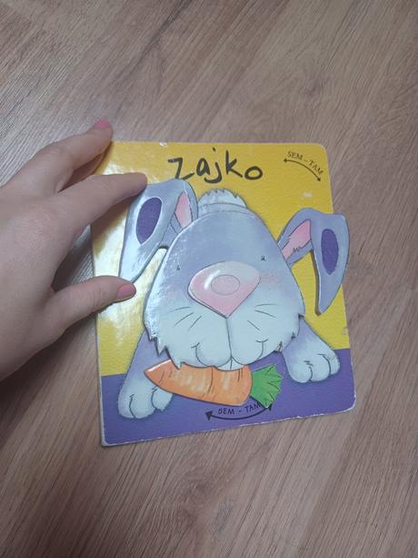 Kniha s pohyblivým zajkom, 