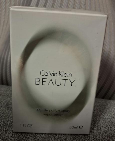 Parfém calvin klein beauty,