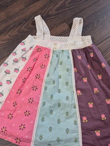 Šaty na ramienka, 110