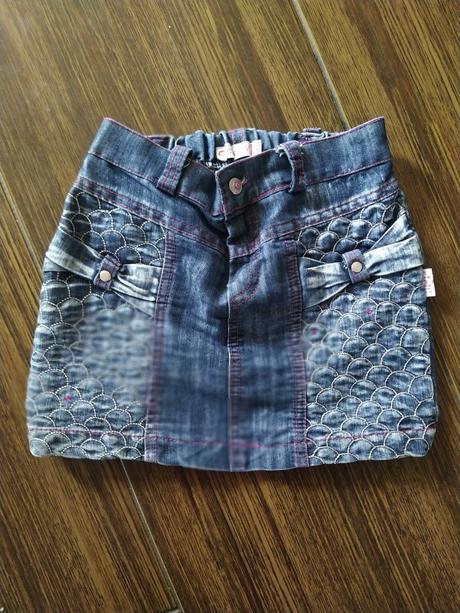 Riflovú sukničku, 116