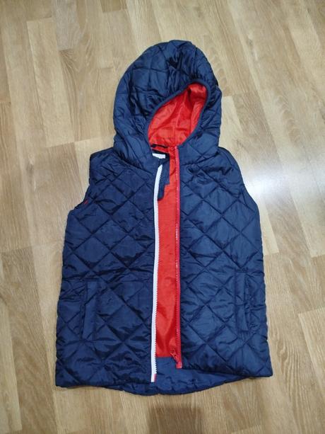 Chlapčenská vesta, sinsay,128