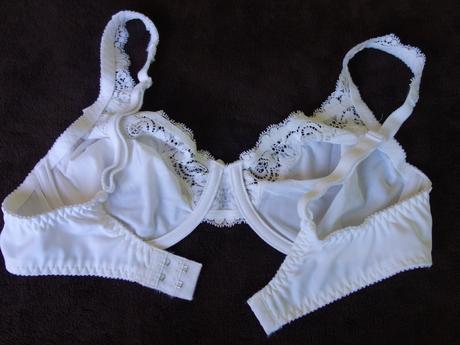 Podprsenka triumph minimizer, veľ. 75c, triumph,75c