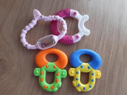 Hryzadlá na zúbky pre bábätká,