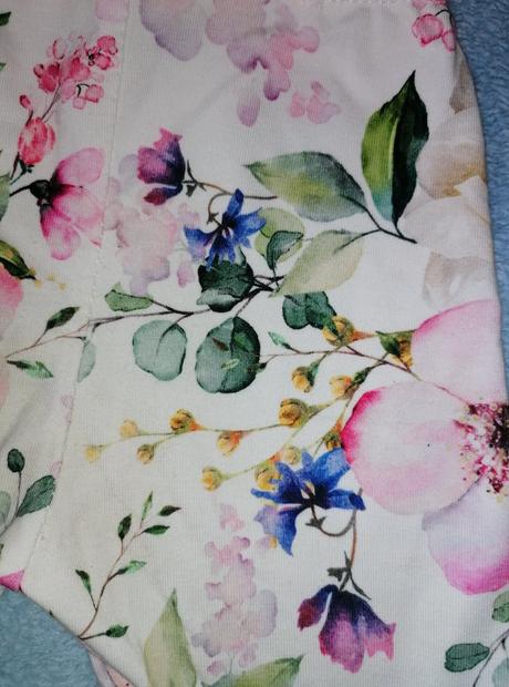 Kvietkovane trakace, 74