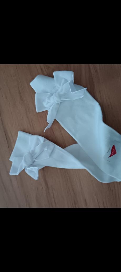 Kvalitné biele podkolienky s mašľou,