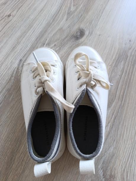 Biele tenisky, reserved,31