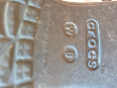 Známe crocs, crocs,38