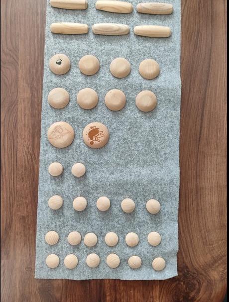 Senzomotorický koberec barewood, 