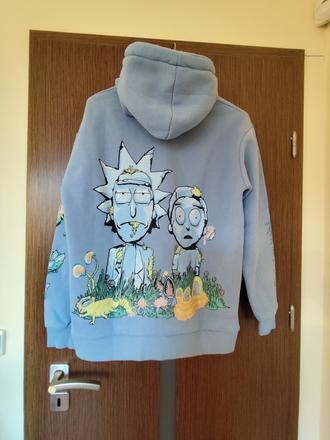 Bledomodrá mikina rick & morty, zn. pull & bear, v, pull&bear,m