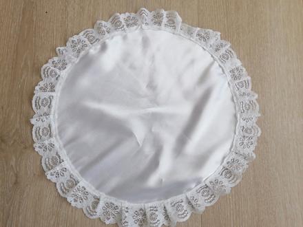 Saténový okrúhly obrus,