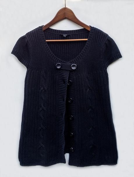 Čierna pletená vesta, l