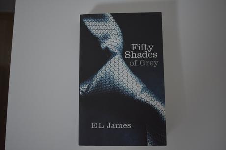 Kniha fifty shades of grey  i., 