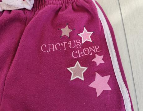 Predám dievčenské teplaky, cactus clone,134