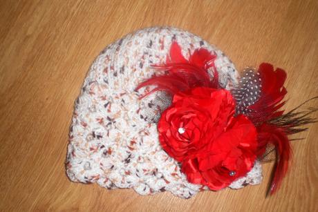 Háčkovaná čiapočka s kvetom, 116