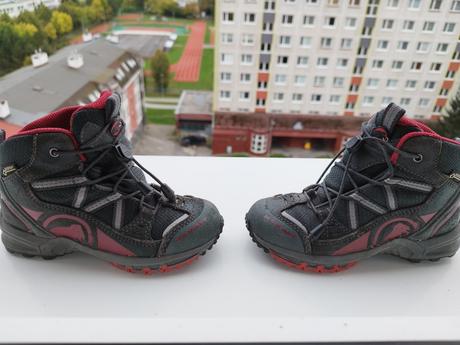 Turistické topánky, 28