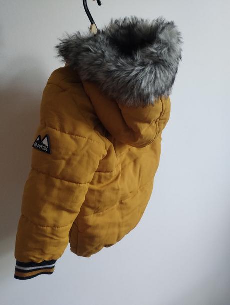 Zimna bunda s kozusinou, c&a,86