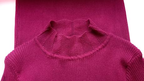 Sveter so stojačikom, s