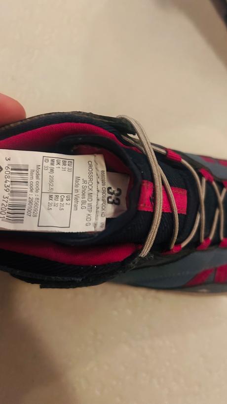 Turisticke topanky quechua, 33