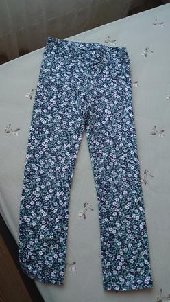 Nádherné kvietkované pevnejšie nohavice h&m, h&m,134