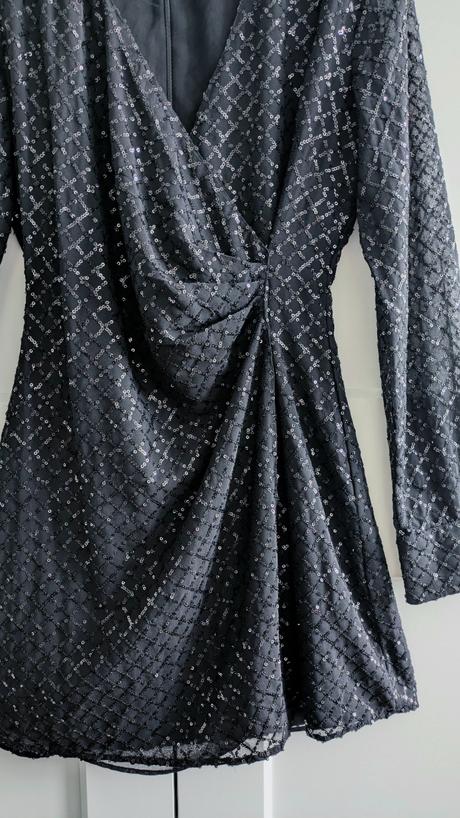 Čierne flitrové šaty mango, mango,s