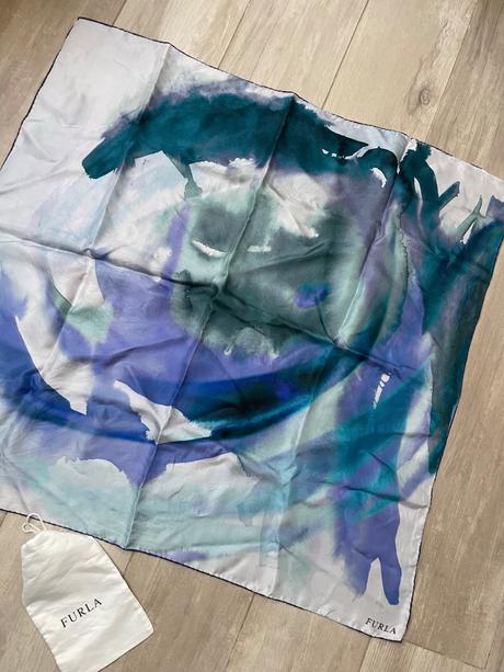 Hodvábna šatka furla,