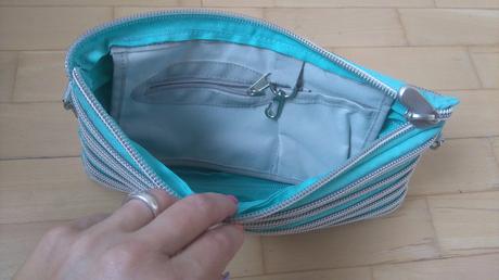 Netradičná kabelka lemovaná zipsami , 