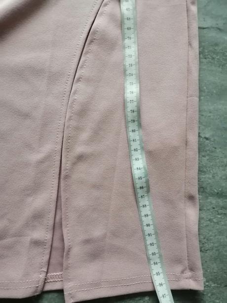 Pružné ružové šaty v38, 38