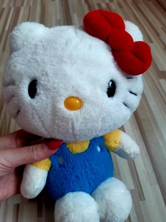 Hello kitty plyšák,