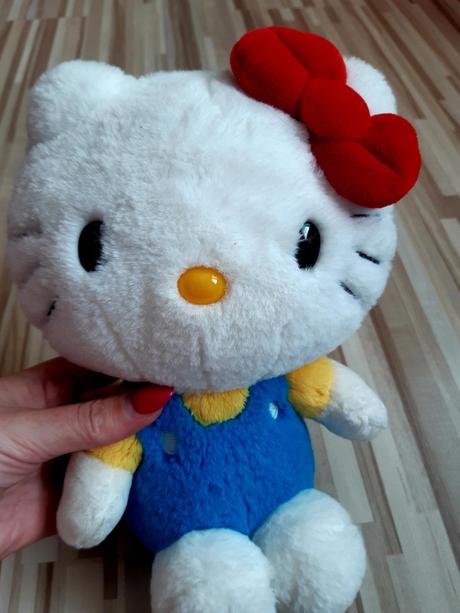 Hello kitty plyšák, 