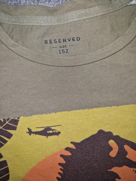 Tricko, reserved,152