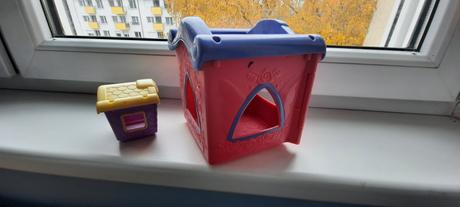 Domčeky pre zvieratka, 2 ks - zn. playskool,