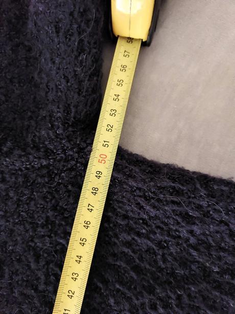 Predlzeny sveter, 36