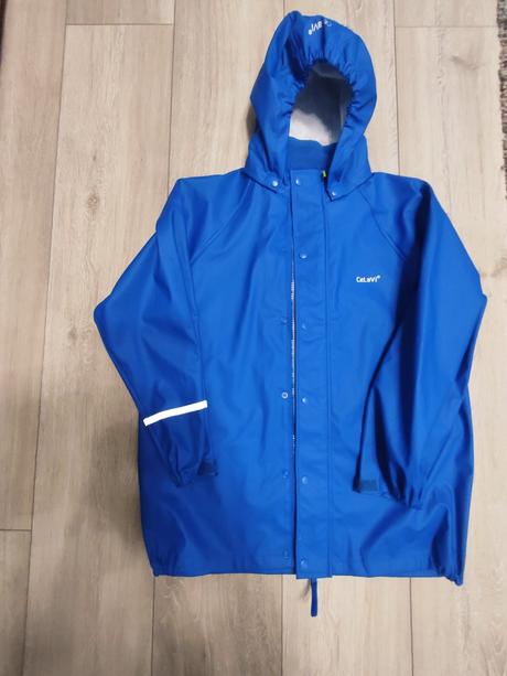 Predám bundu do dažďa celavi, 140