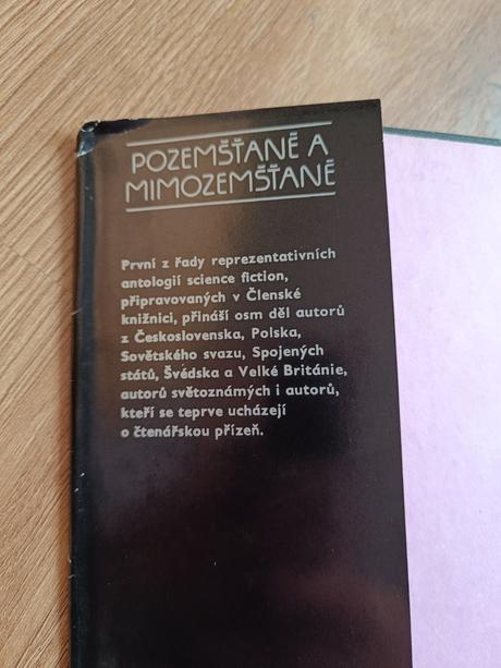 Pozemstane a mimozemstane, 