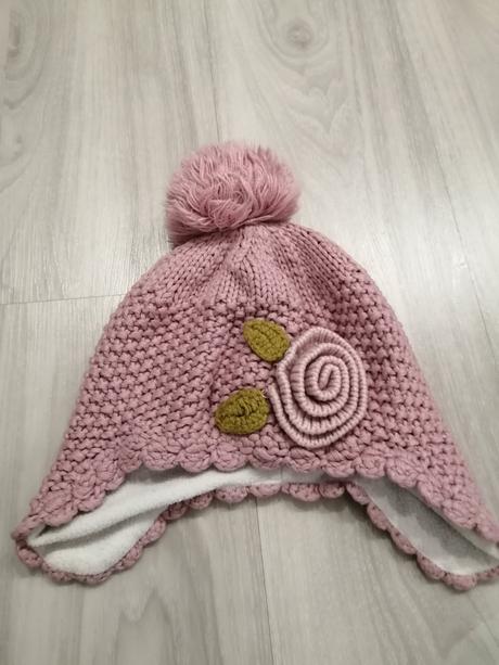 Čiapka next s vyšitým kvetom, next,134