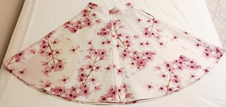 Sukňa s kvetmi sakura, mohito,34