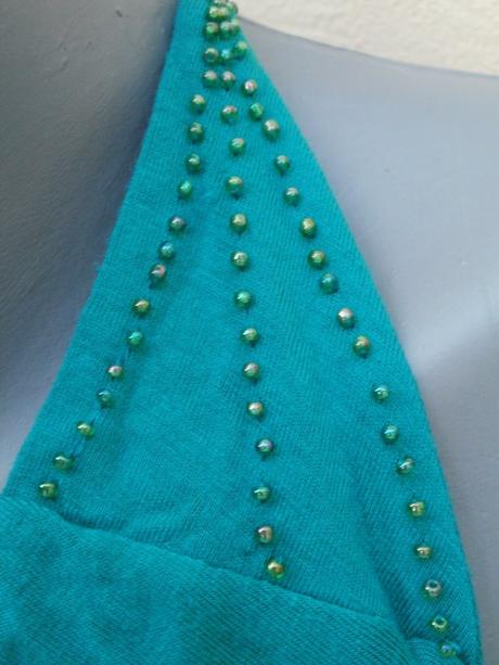 Tyrkysovo - zelené tričko s korálkami, m