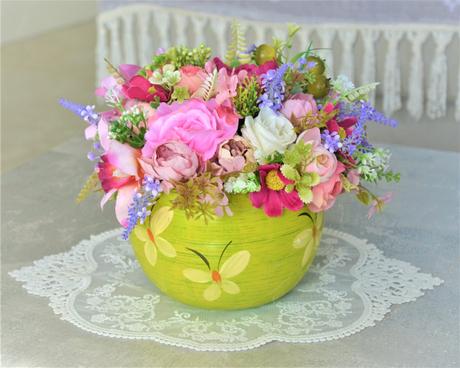 Celoročná dekorácia s dáliou,