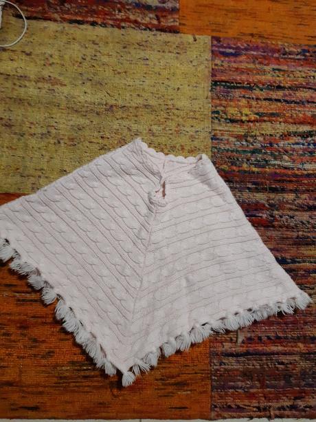 Pončo, marks & spencer,104