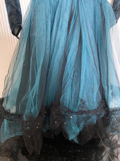 Disney deluxe halloween šaty s klobúkom, 