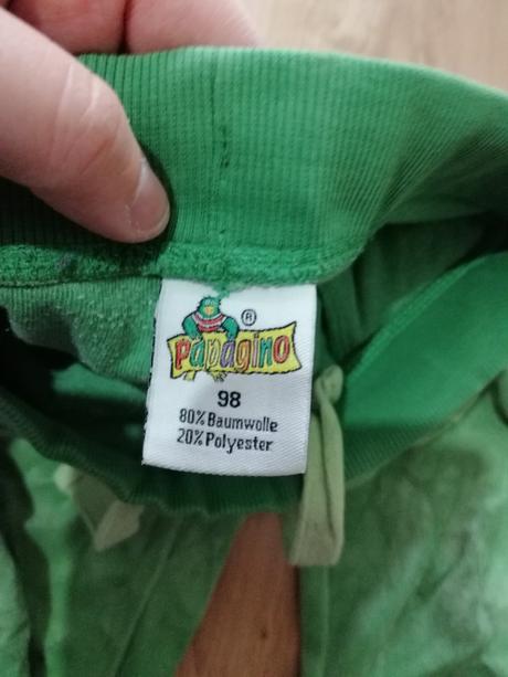 Zamatové teplacky, 98