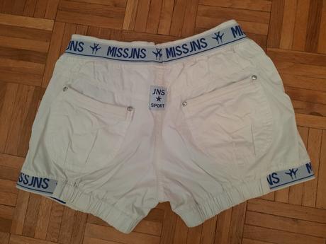 Dievčenské šortky, 134