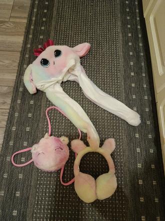 Čiapka, slúchadlá plus kabelka, 122